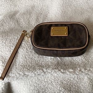 Michael Kors Wristlet